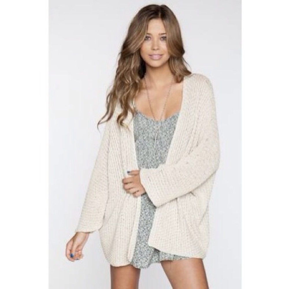 Brandy Melville Cream Knit Beachy Cardigan Rare